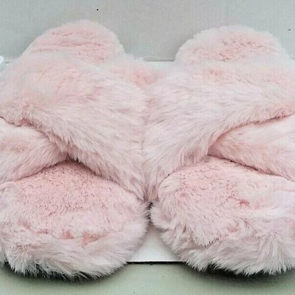 Rooted Soul Clothing CO. Womens Cozy Pink Fur Slipper - Picture 2 of 3